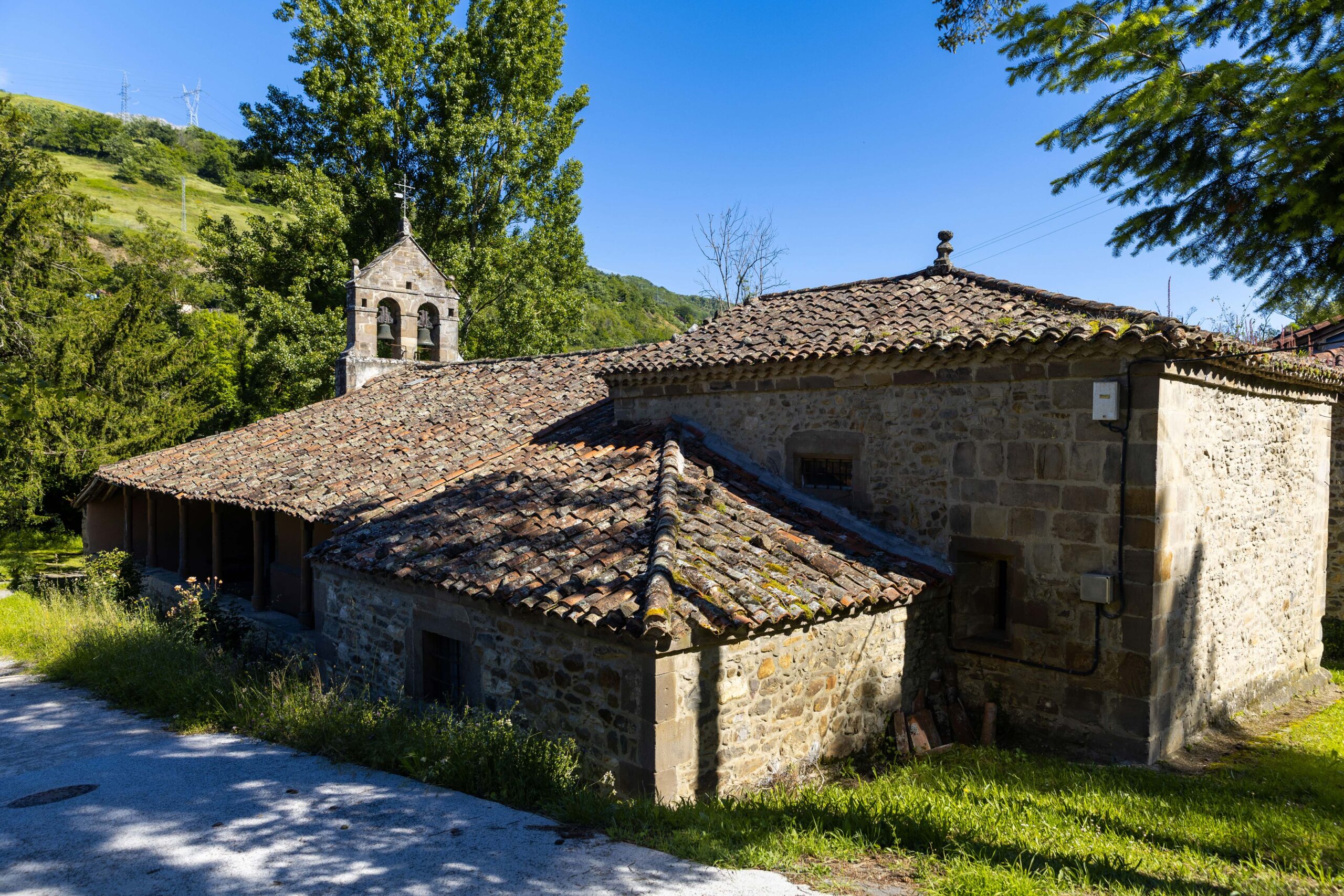 Iglesia Románica de San Antolín de Sotiello