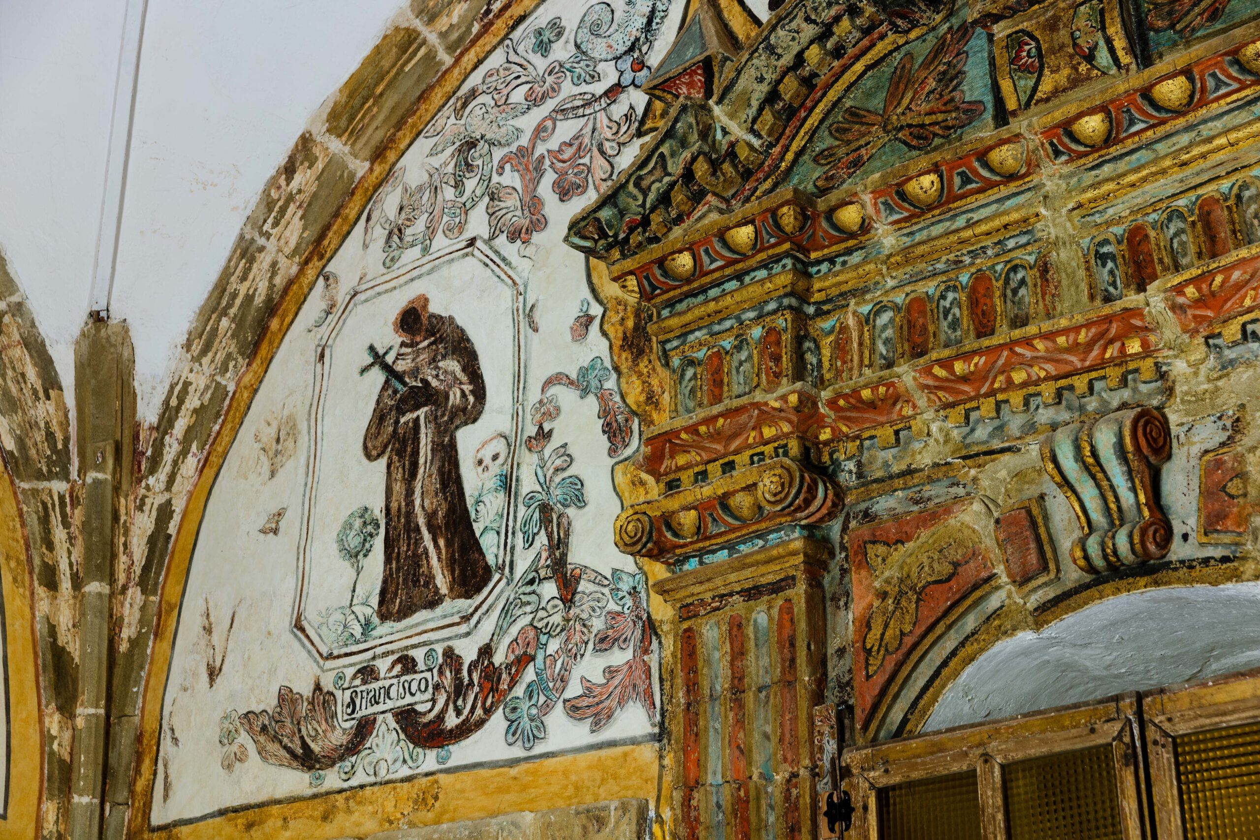 Pinturas del camarín del Santuario de Bendueños